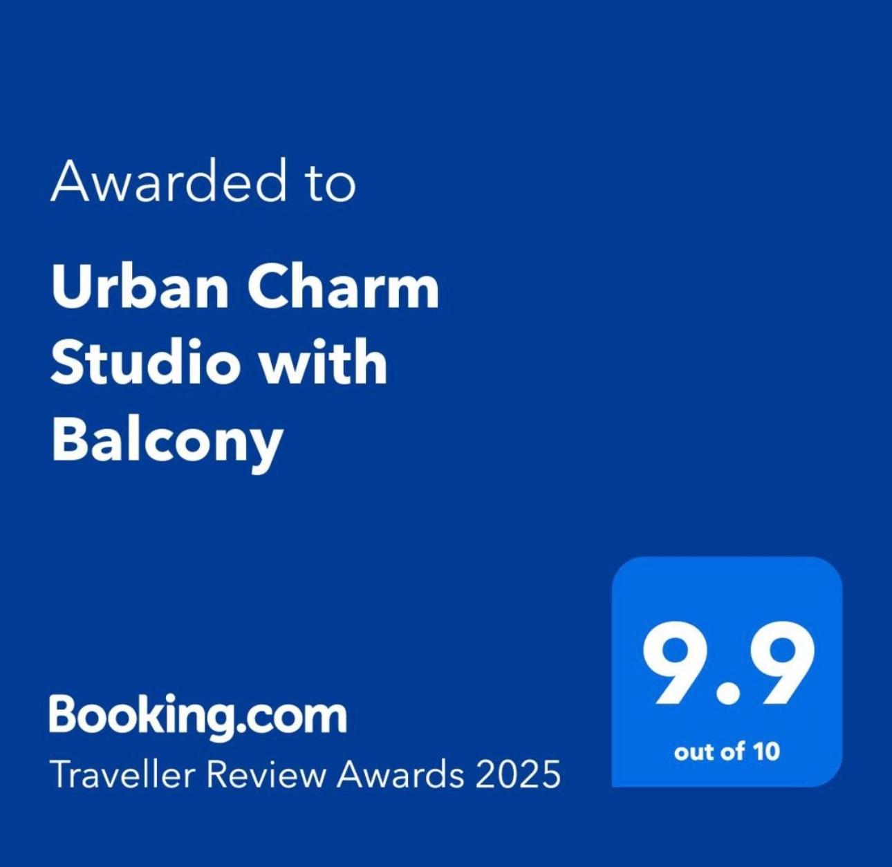 Urban Charm Studio With Balcony ติรานา ภายนอก รูปภาพ